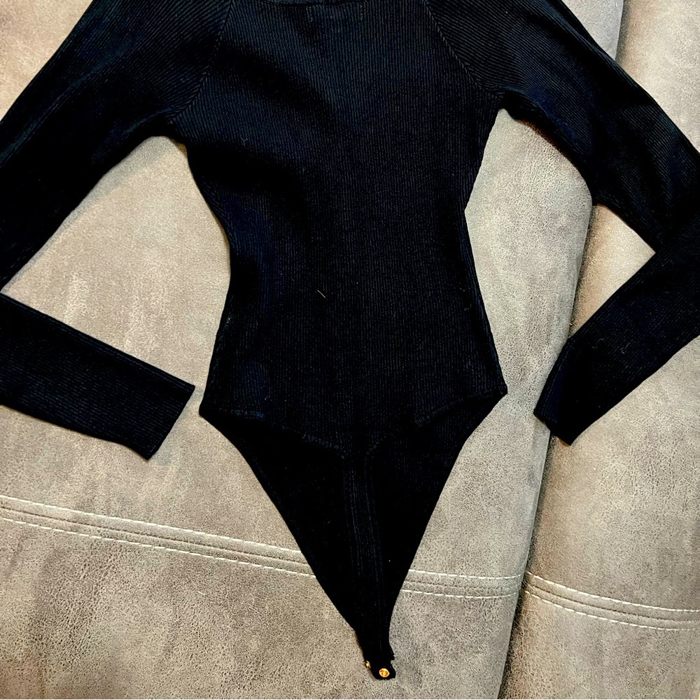 Love Tree body suit size large new never worn